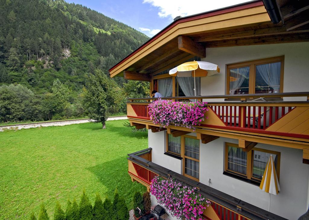 Apartment Sonnenau Zell am Ziller Ruang foto